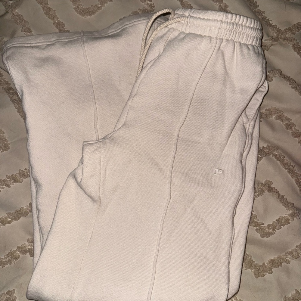 Women’s off white Sweatpants